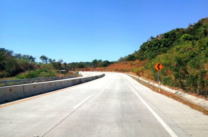 Carretera de concreto vs asfalto